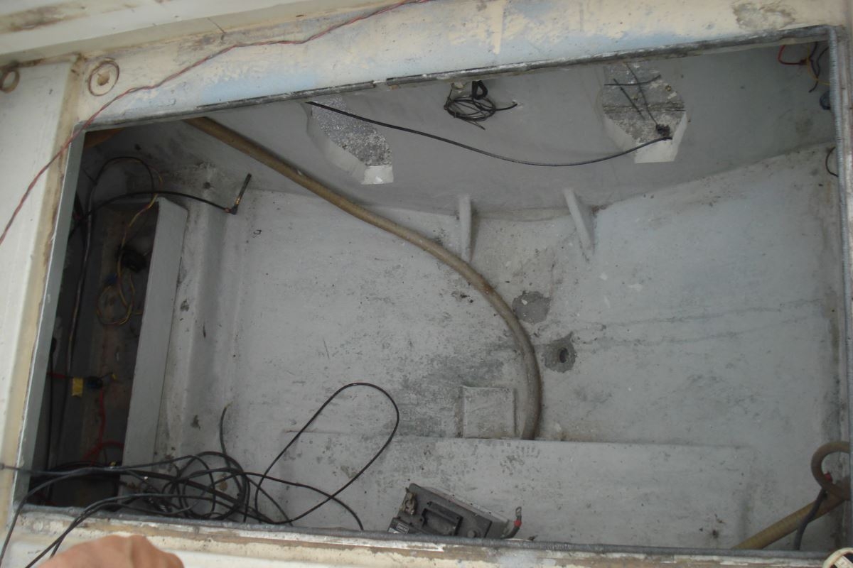 Motor change on Sea Ray boat