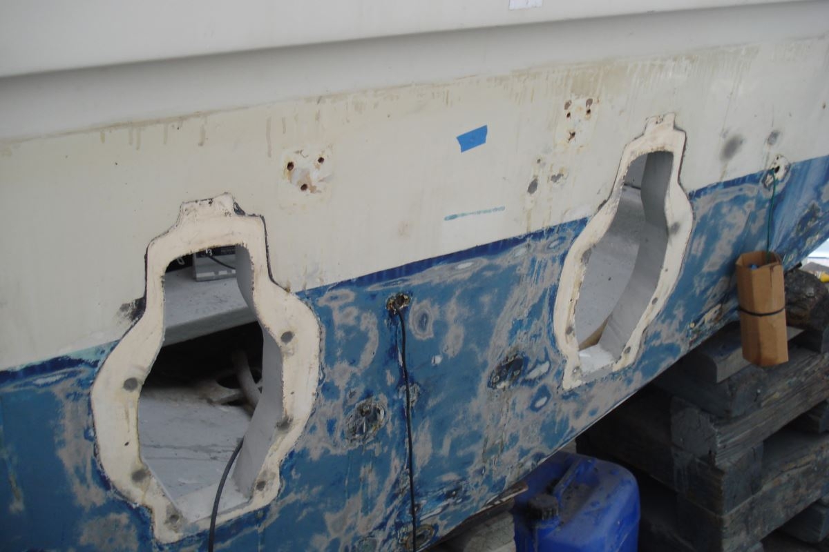 Motor change on Sea Ray boat